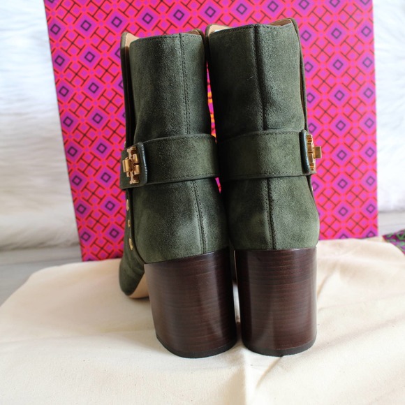 Tory Burch Kira Olive Green Suede Gold Stud Logo Ankle Bootie - Picture 7 of 17